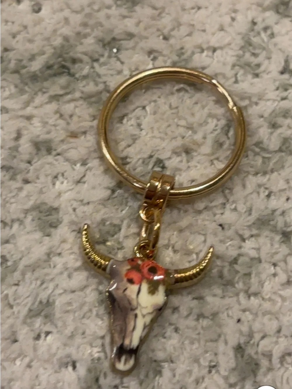 Gold-Tone Western Cattle Skull Bull Keychain with Floral Accent NWT 2”